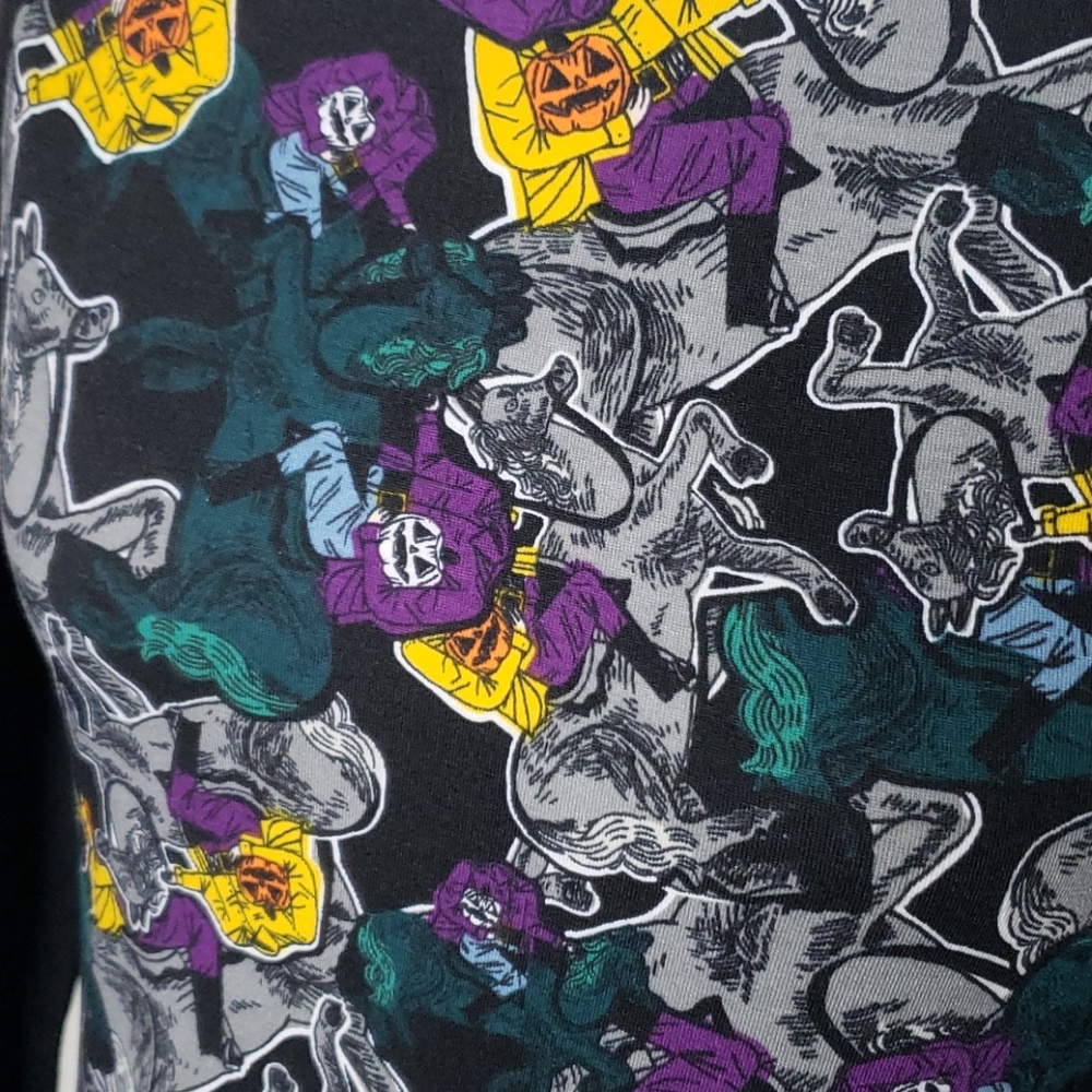 🤯3/$12 LuLaRoe Halloween Headless Horseman Top NWT XS - Picture 3 of 6
